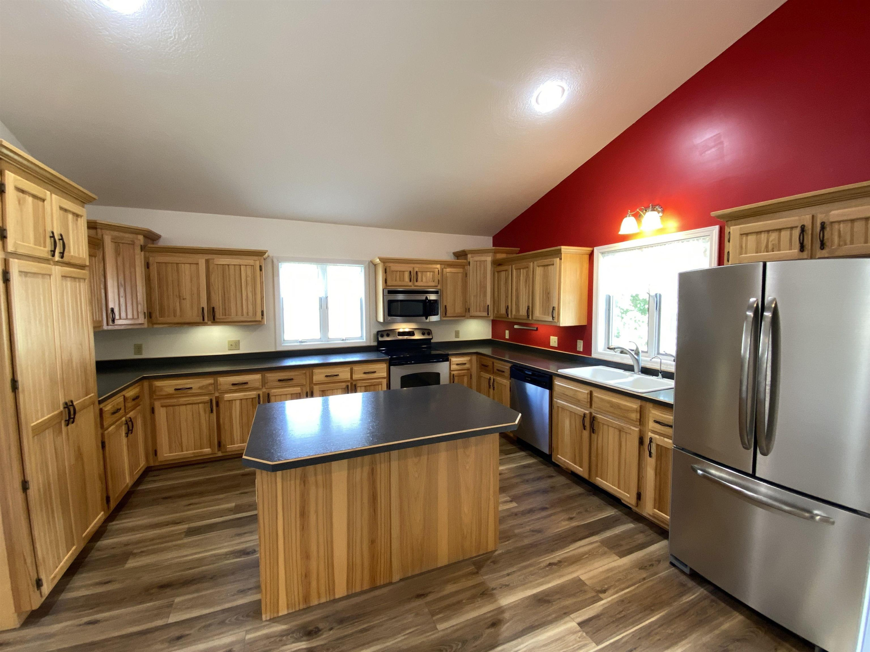 217 clinton Street, Ovid, MI 48866 — Photo 2