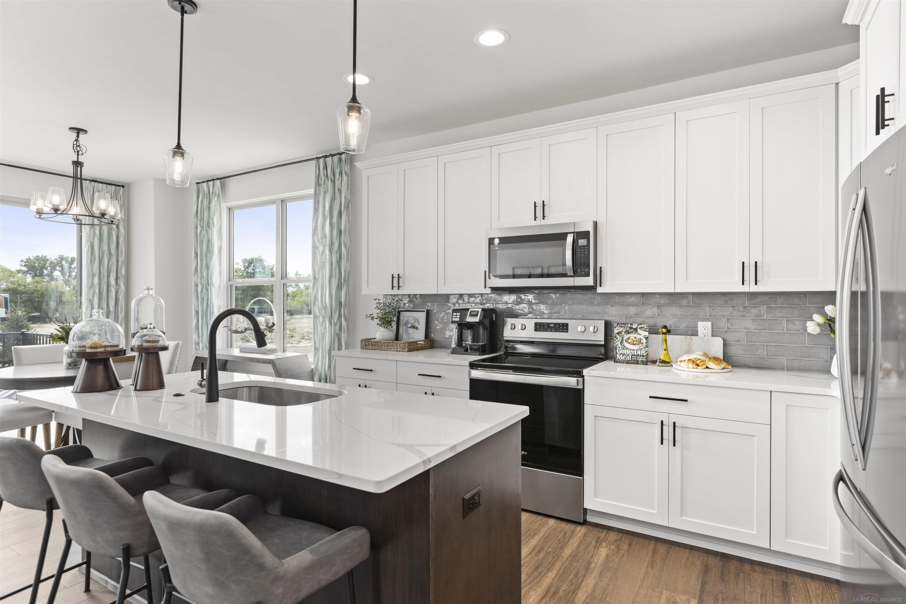 3888 Chatham Place Place, 99, Brighton, MI 48114 — Photo 17