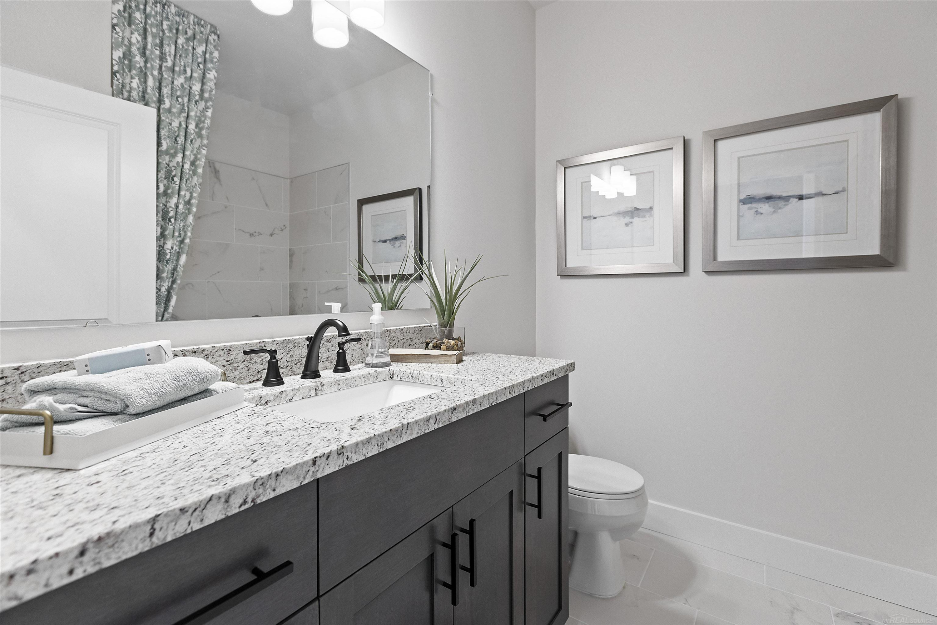 3888 Chatham Place Place, 99, Brighton, MI 48114 — Photo 34