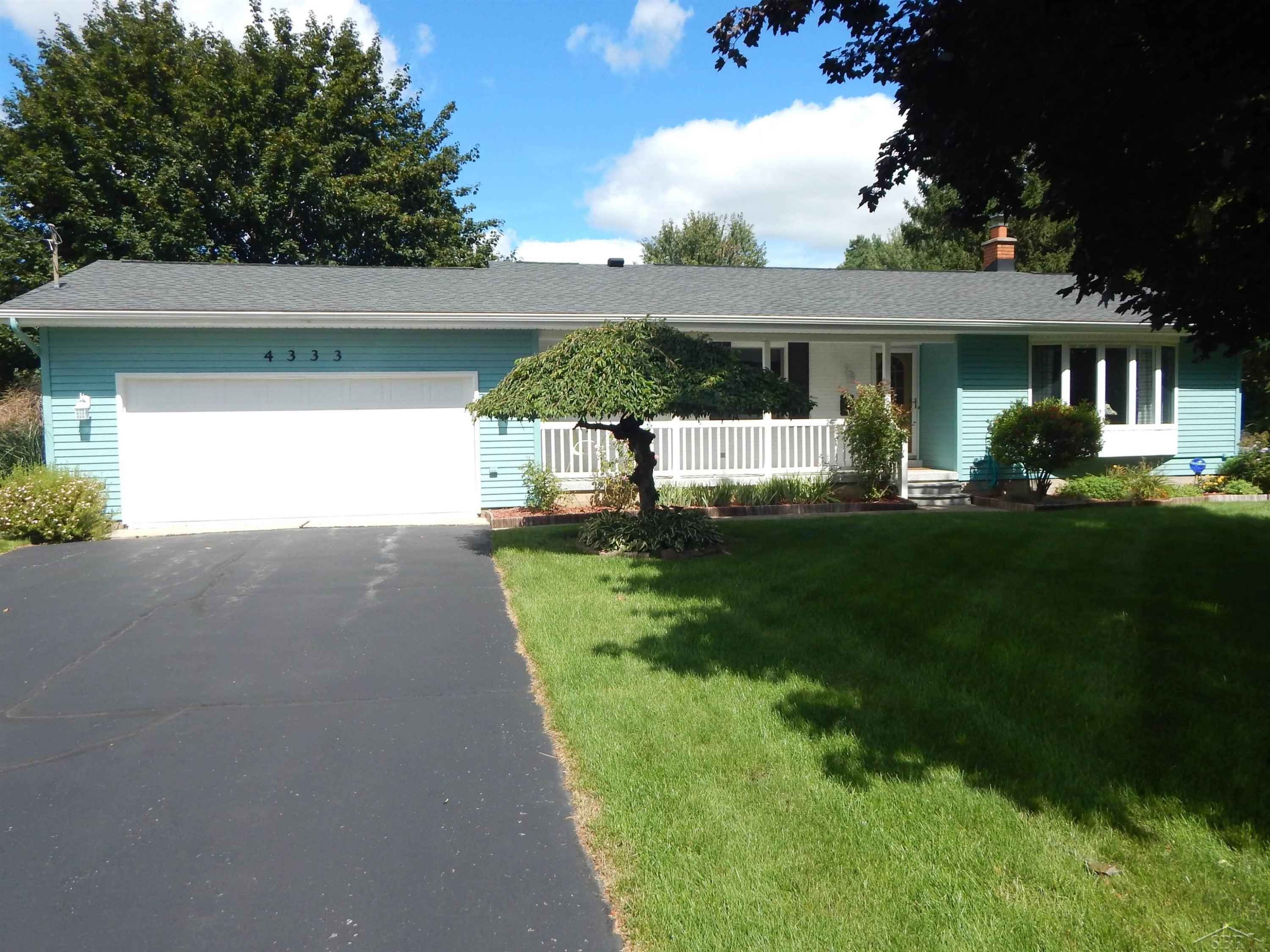 4333 Riverview Drive, Bridgeport, MI 48722 — front exterior