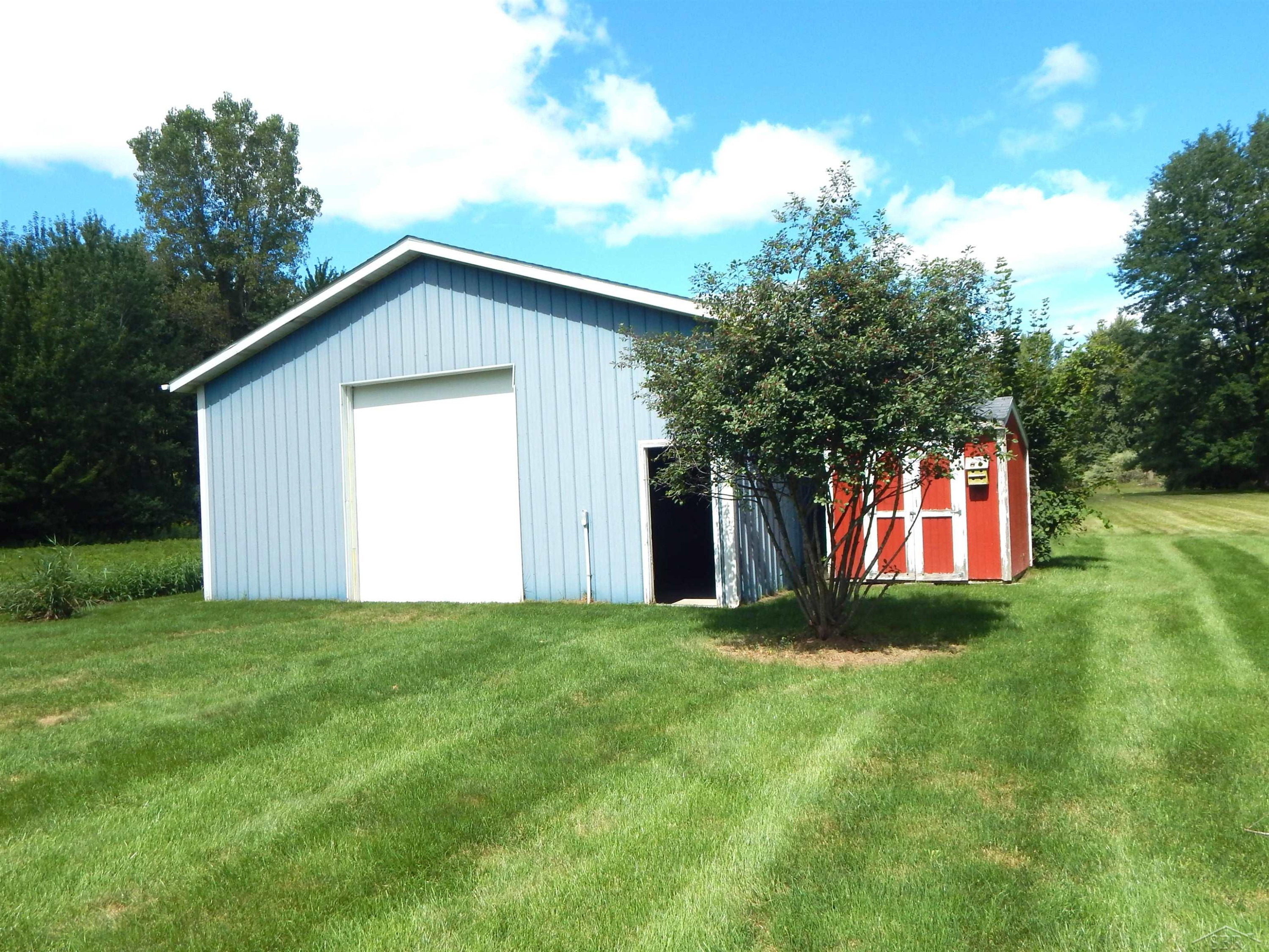 4333 Riverview Drive, Bridgeport, MI 48722 — Photo 24