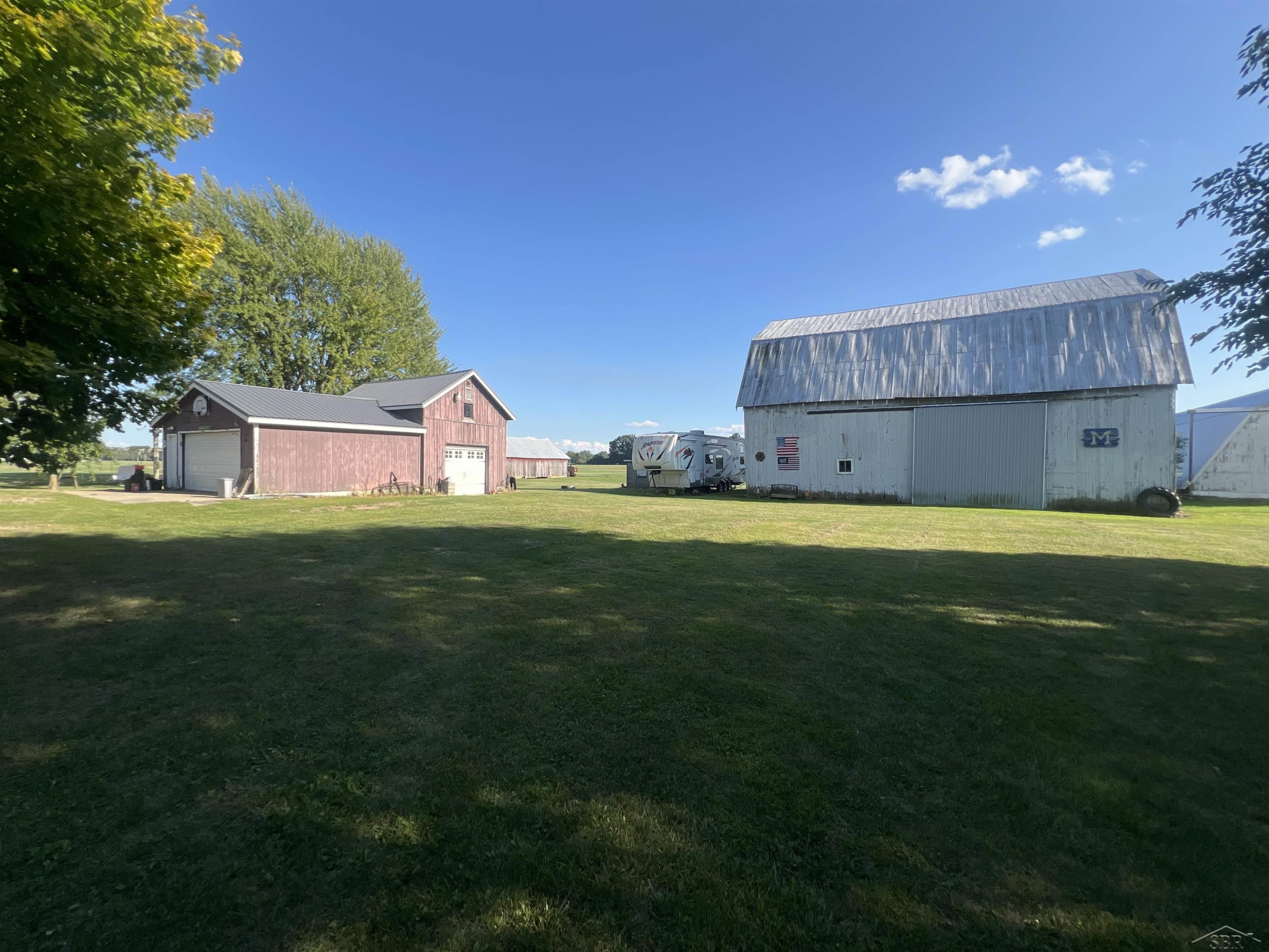 5832 Riverview Drive, Bridgeport, MI 48722 — Photo 3