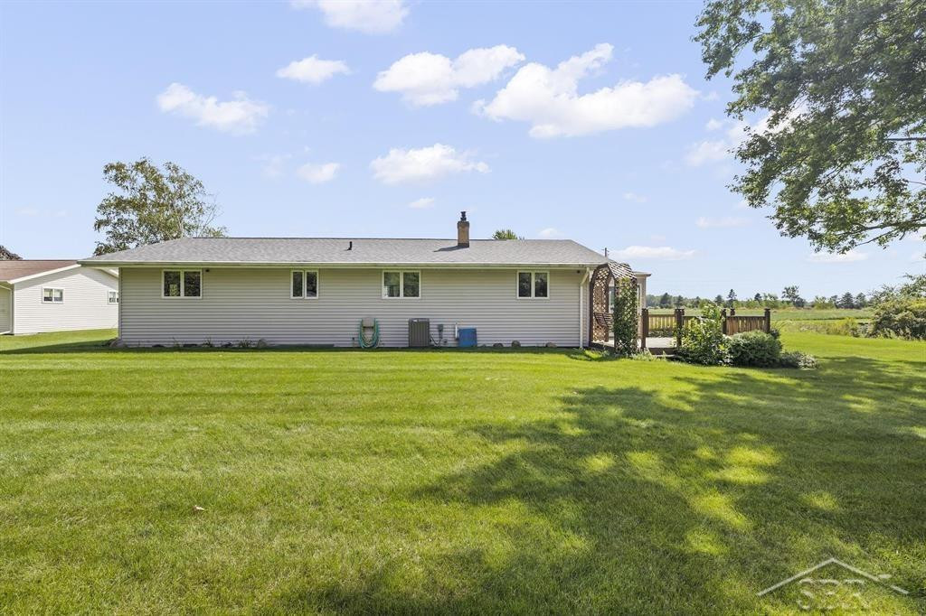 1114 Eddie Drive, Auburn, MI 48611 — Photo 27