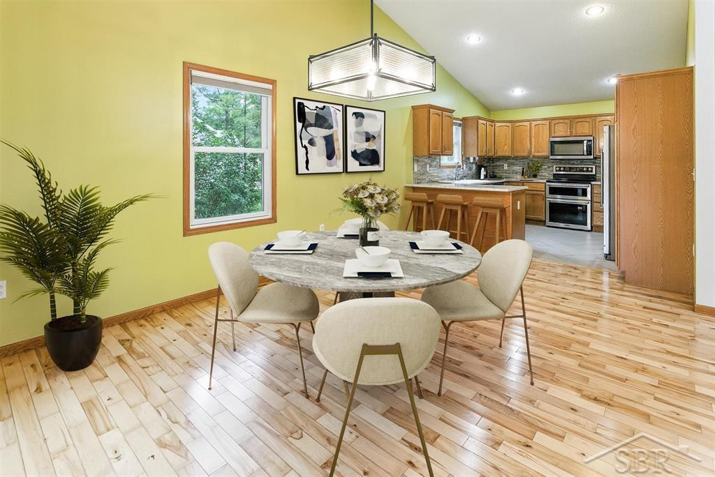 878 S Crooked Tree Lane, Midland, MI 48640 — Photo 8