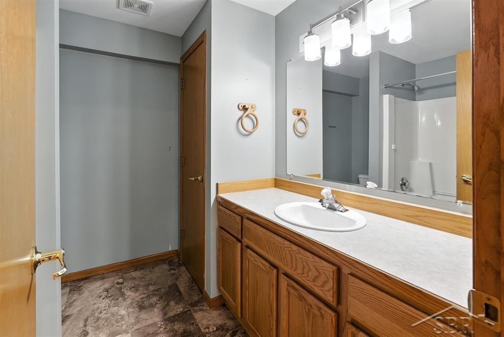 878 S Crooked Tree Lane, Midland, MI 48640 — Photo 24