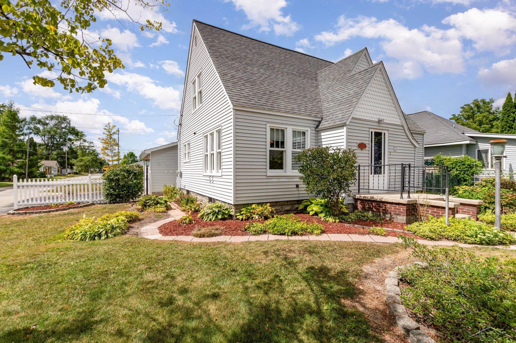 328 S Water Street, Pinconning, MI 48650 — Photo 2