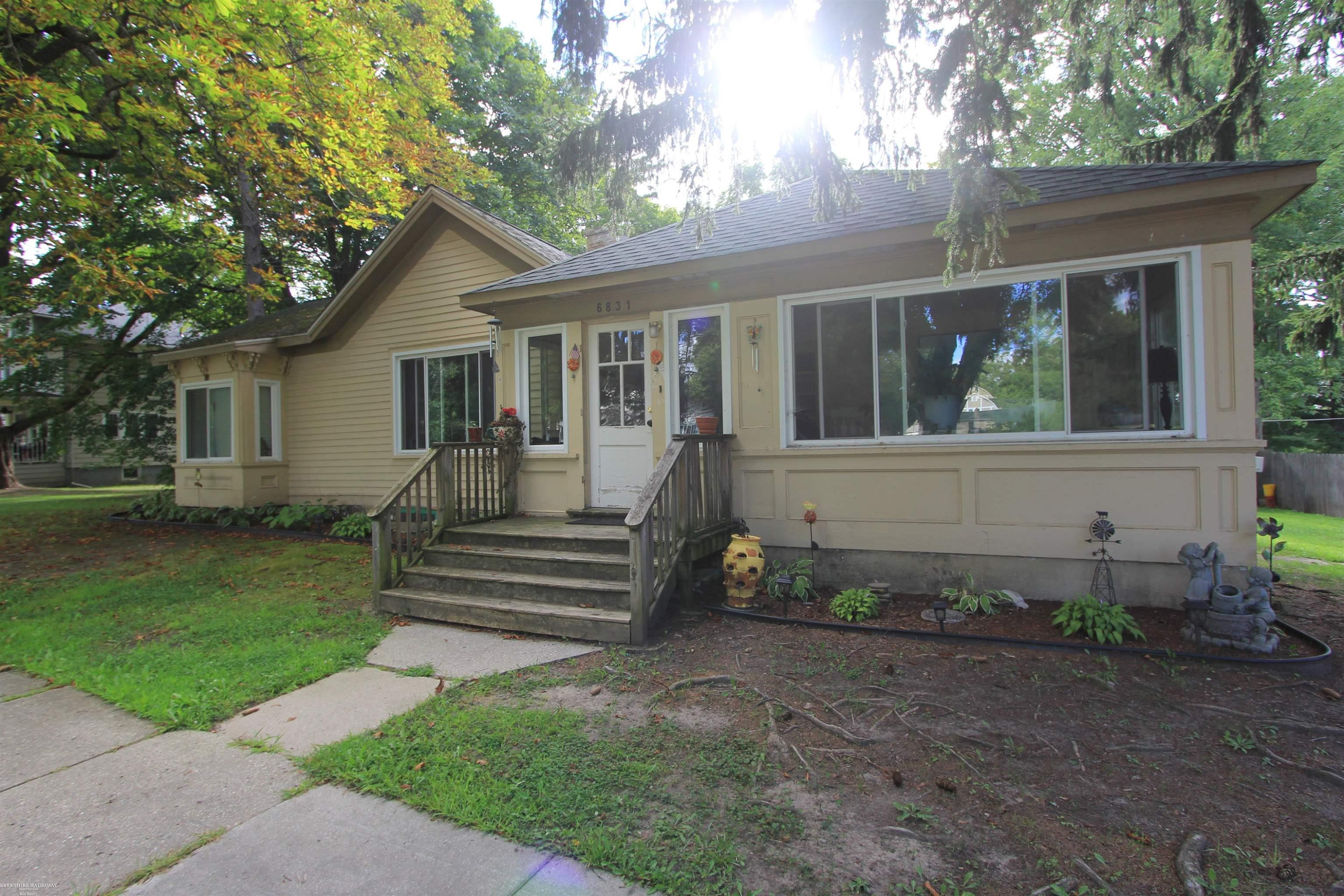 6831 Jefferson Road, North Branch, MI 48461 — front exterior