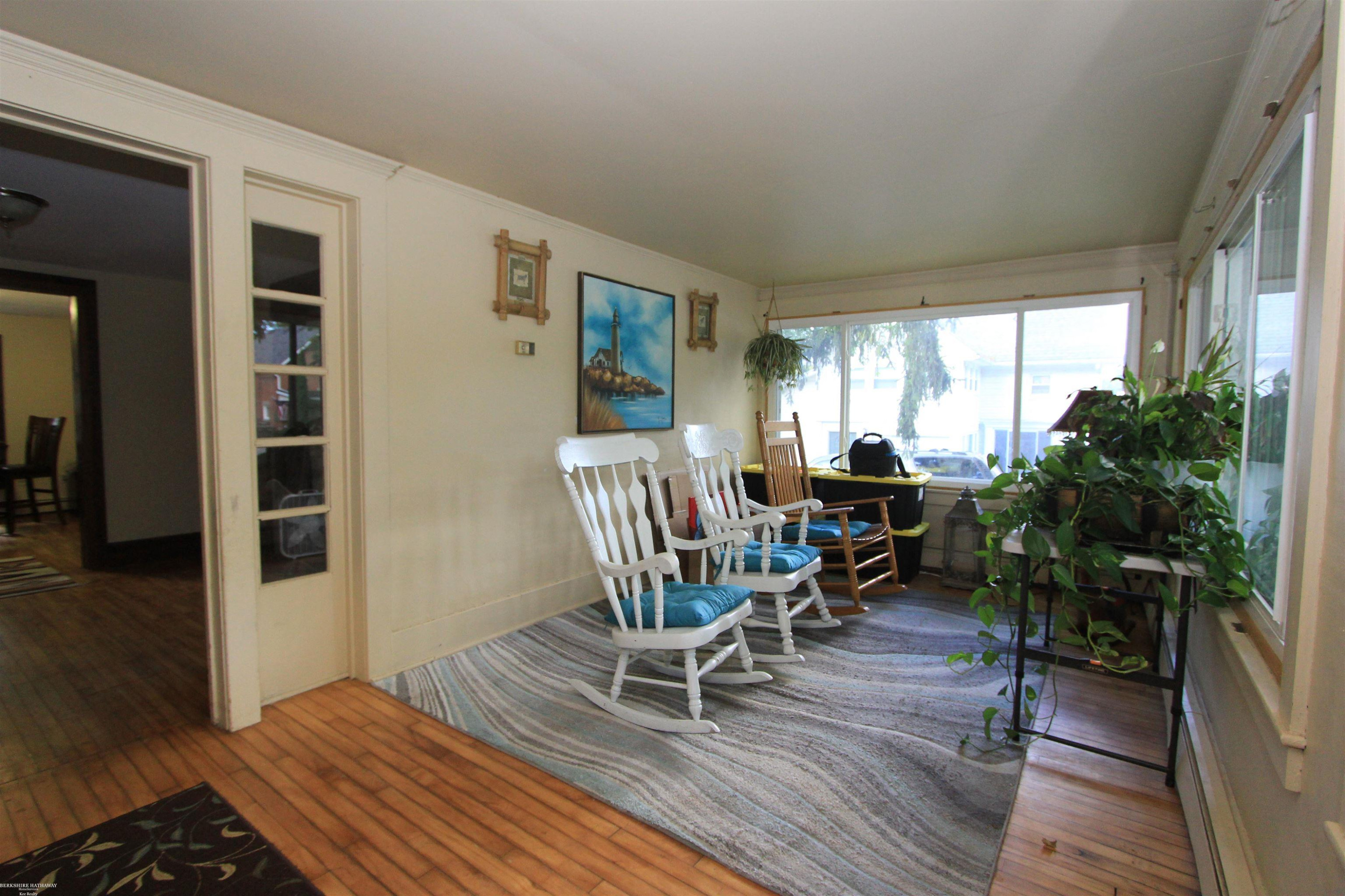 6831 Jefferson Road, North Branch, MI 48461 — Photo 4