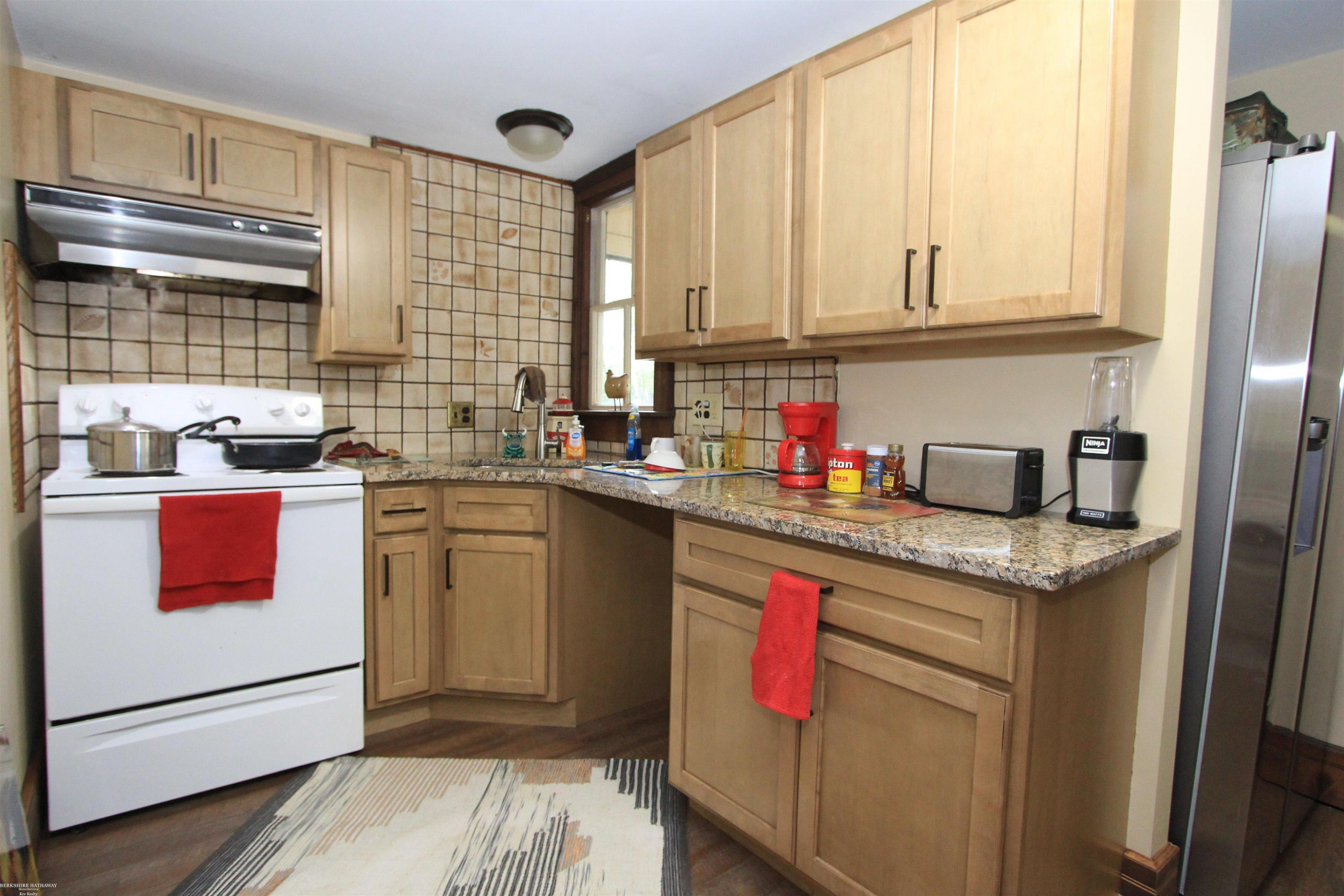 6831 Jefferson Road, North Branch, MI 48461 — Photo 15
