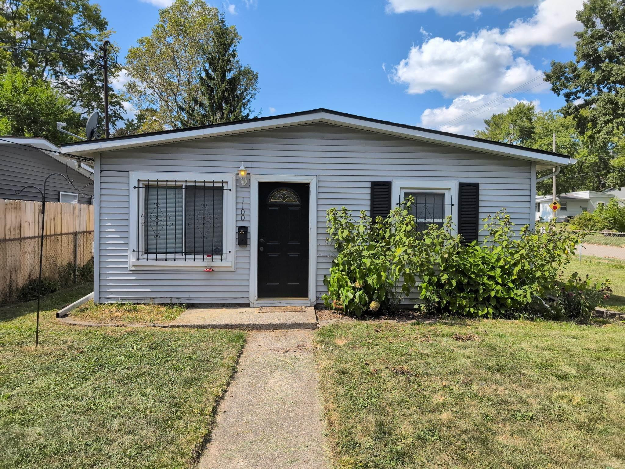 1100 S Clemens Avenue, Lansing, MI 48912 — front exterior