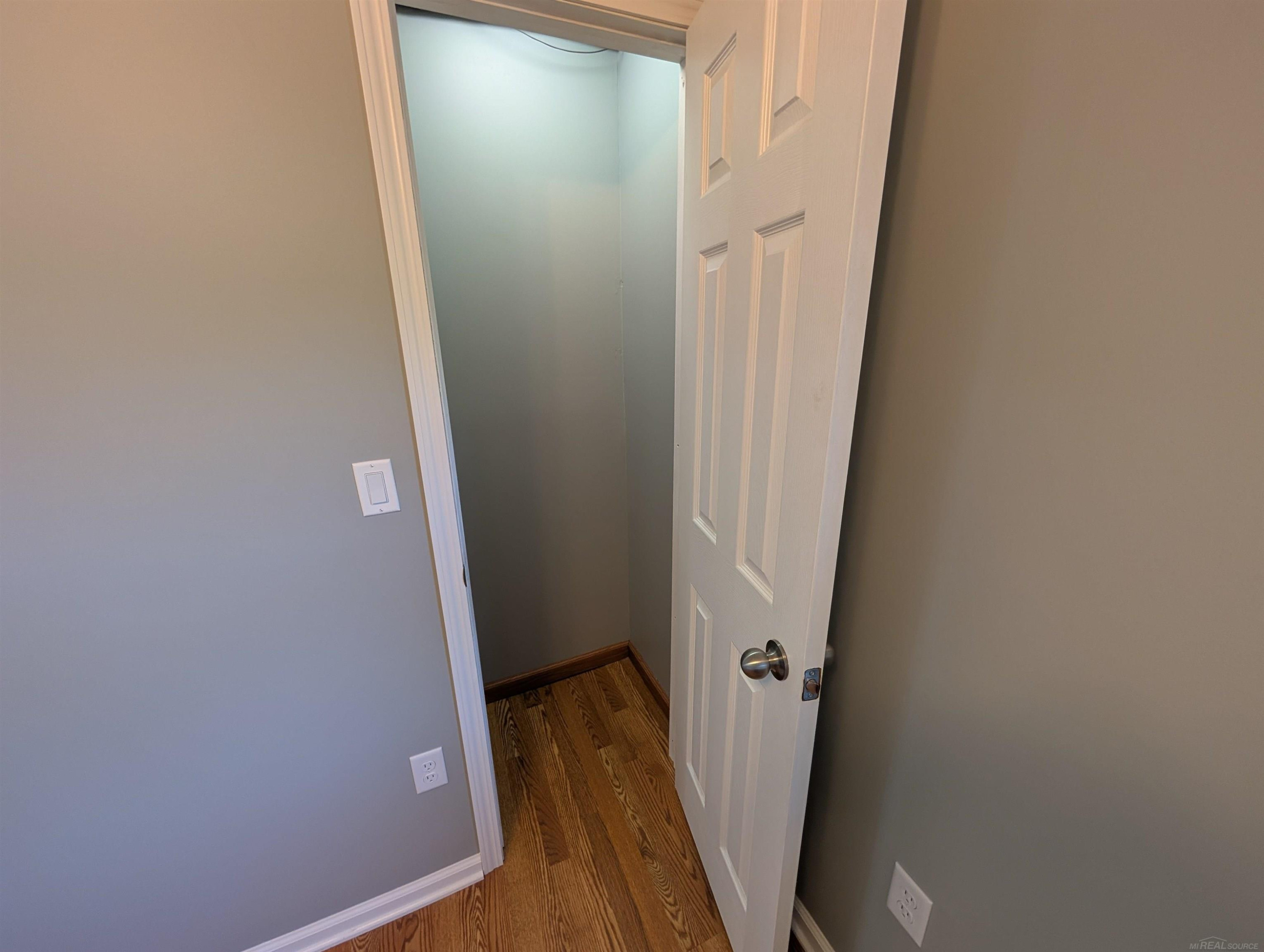 1100 S Clemens Avenue, Lansing, MI 48912 — Photo 27