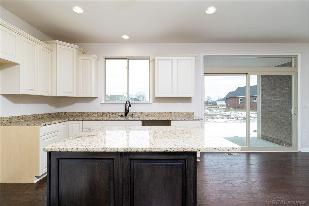 55853 Tiger Drive, Macomb, MI 48042 — Photo 14