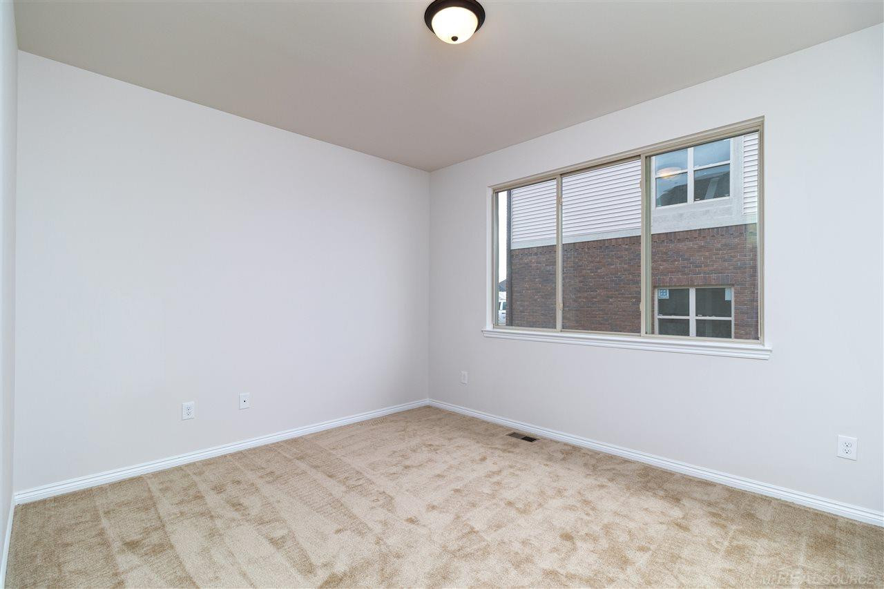 55853 Tiger Drive, Macomb, MI 48042 — Photo 17