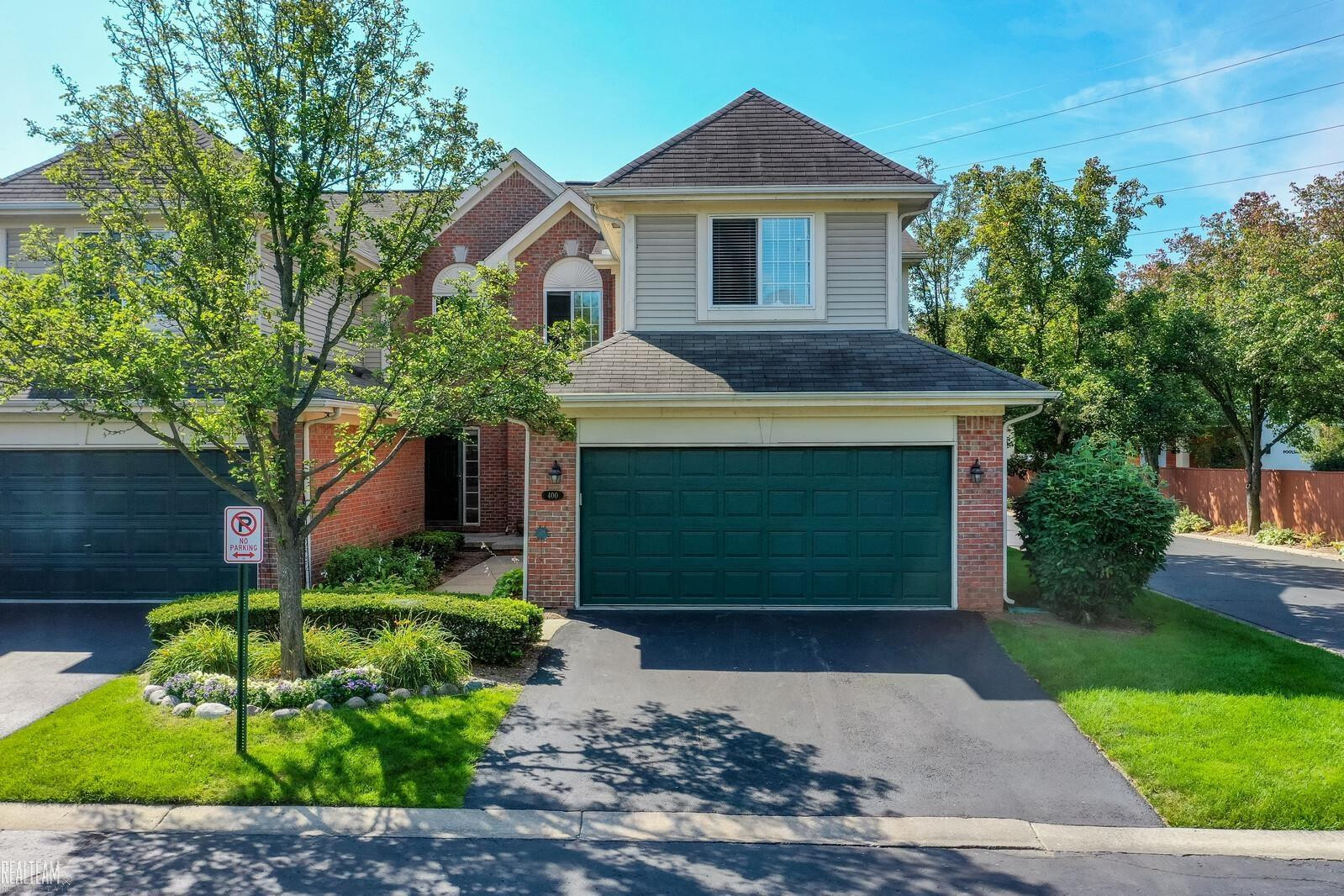 400 James Circle, Royal Oak, MI 48067 — front exterior
