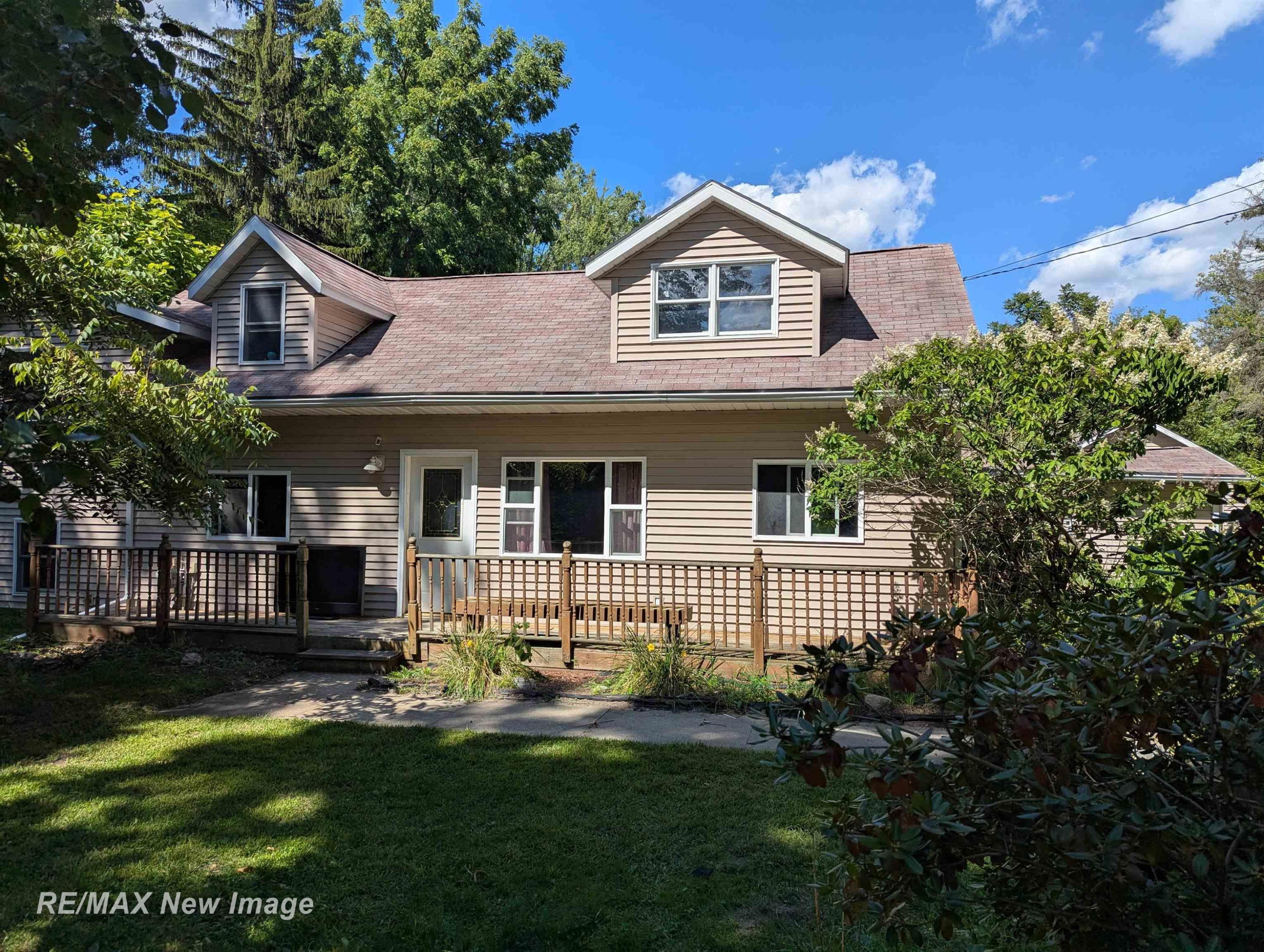 4051 Old King Road, Saginaw, MI 48601 — front exterior