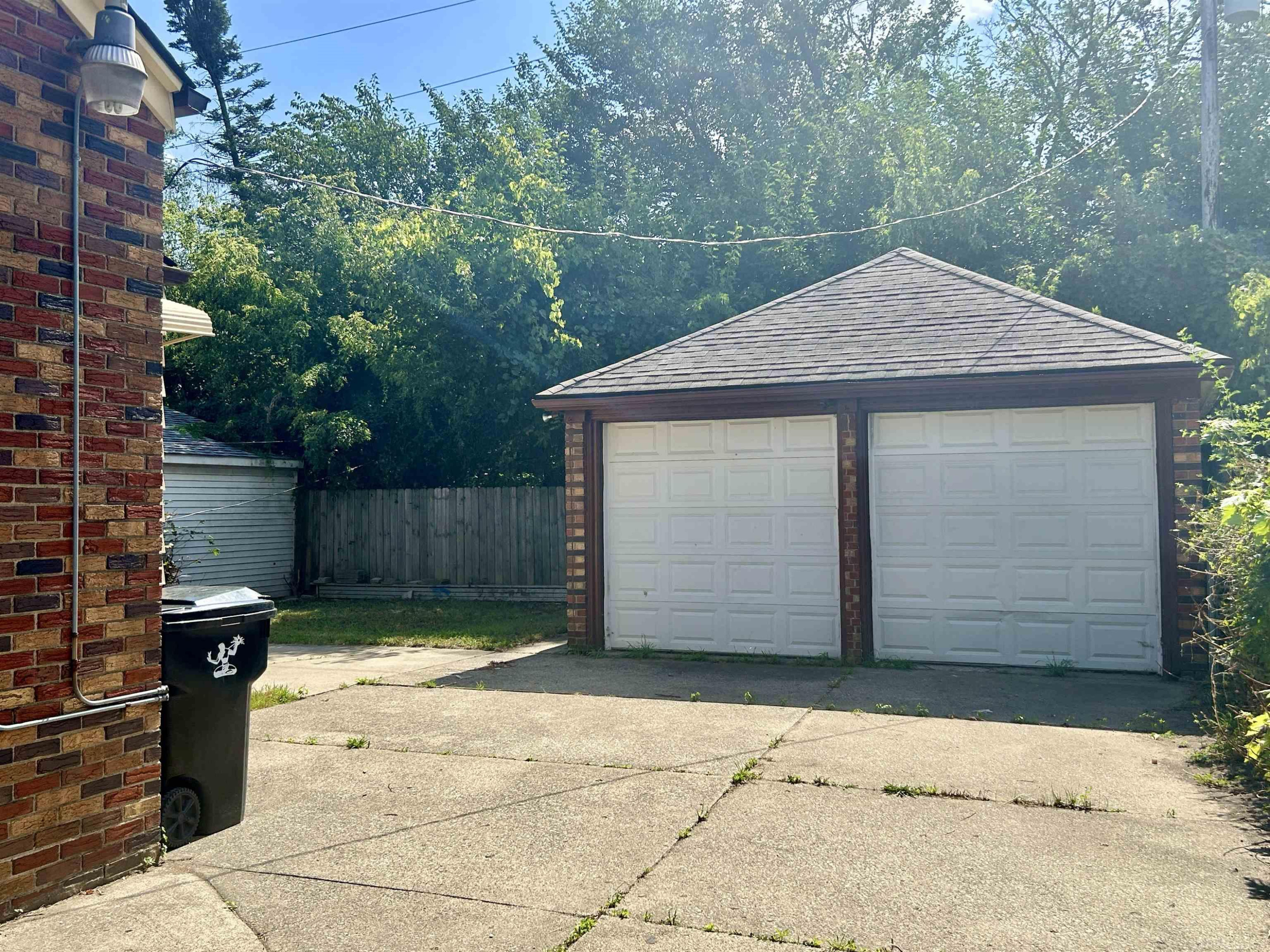 9892 E Outer Drive, Detroit, MI 48224 — Photo 3