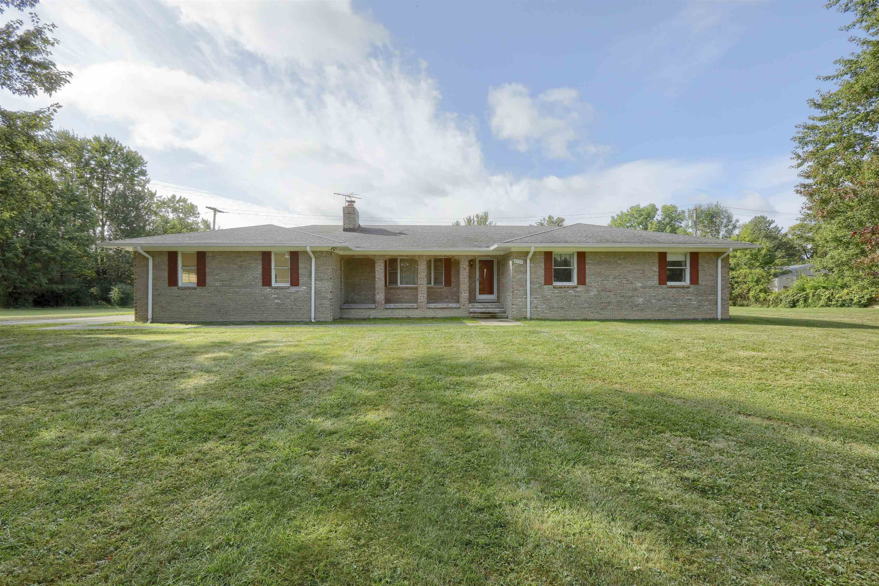 2734 E Wattles Road, Troy, MI 48085 — Photo 2