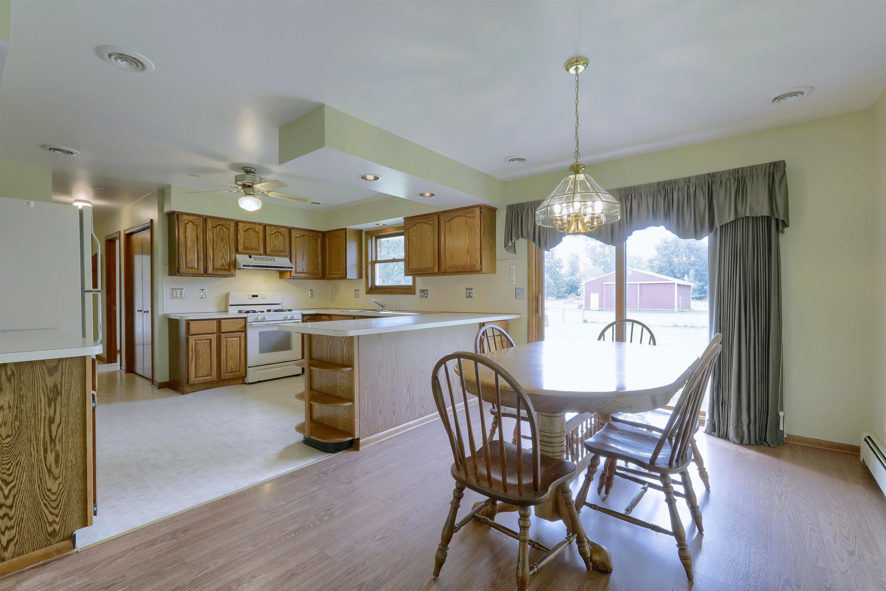 2734 E Wattles Road, Troy, MI 48085 — Photo 15