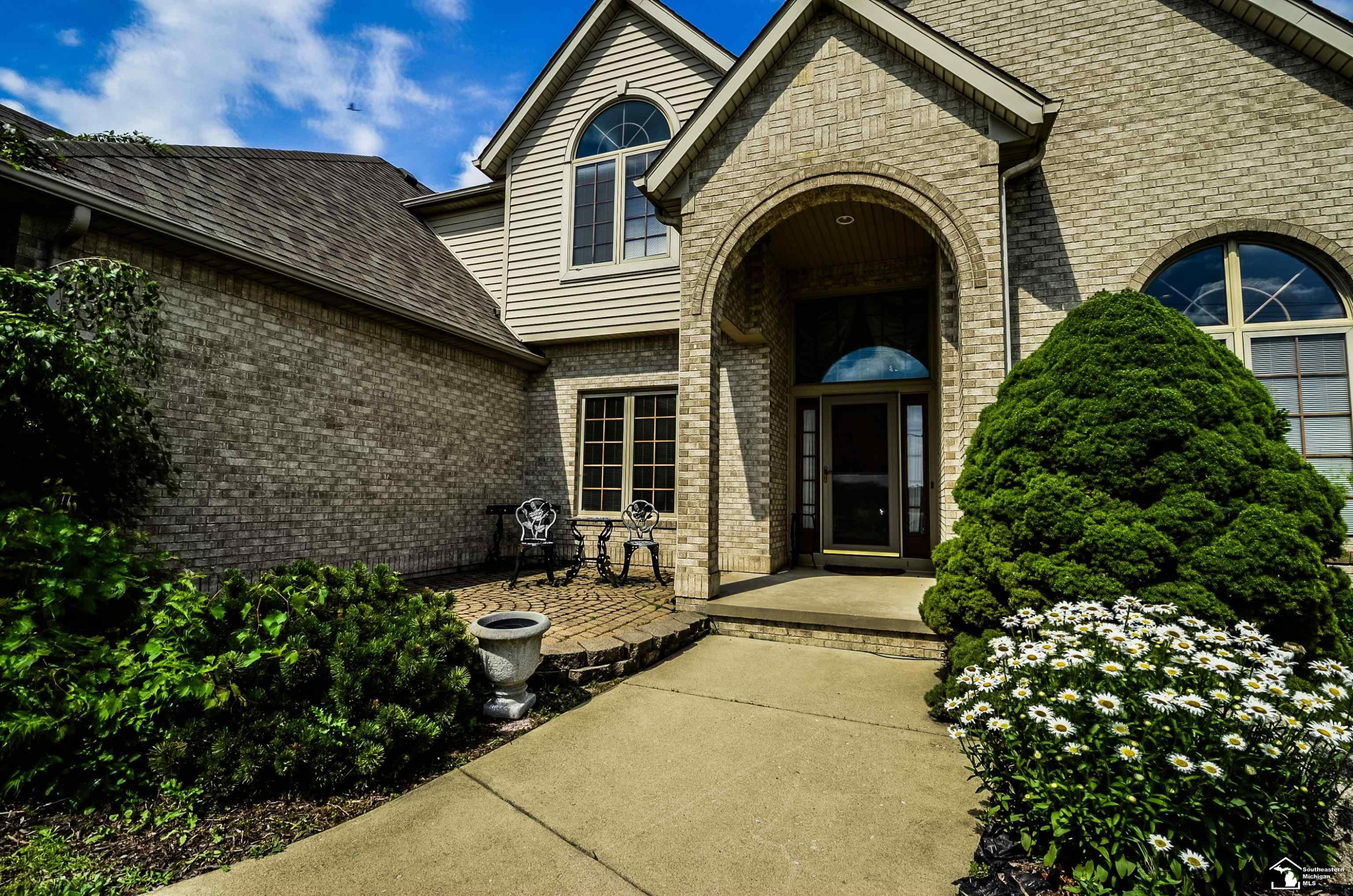 4077 Brest Rd Road, Newport, MI 48166 — Photo 7