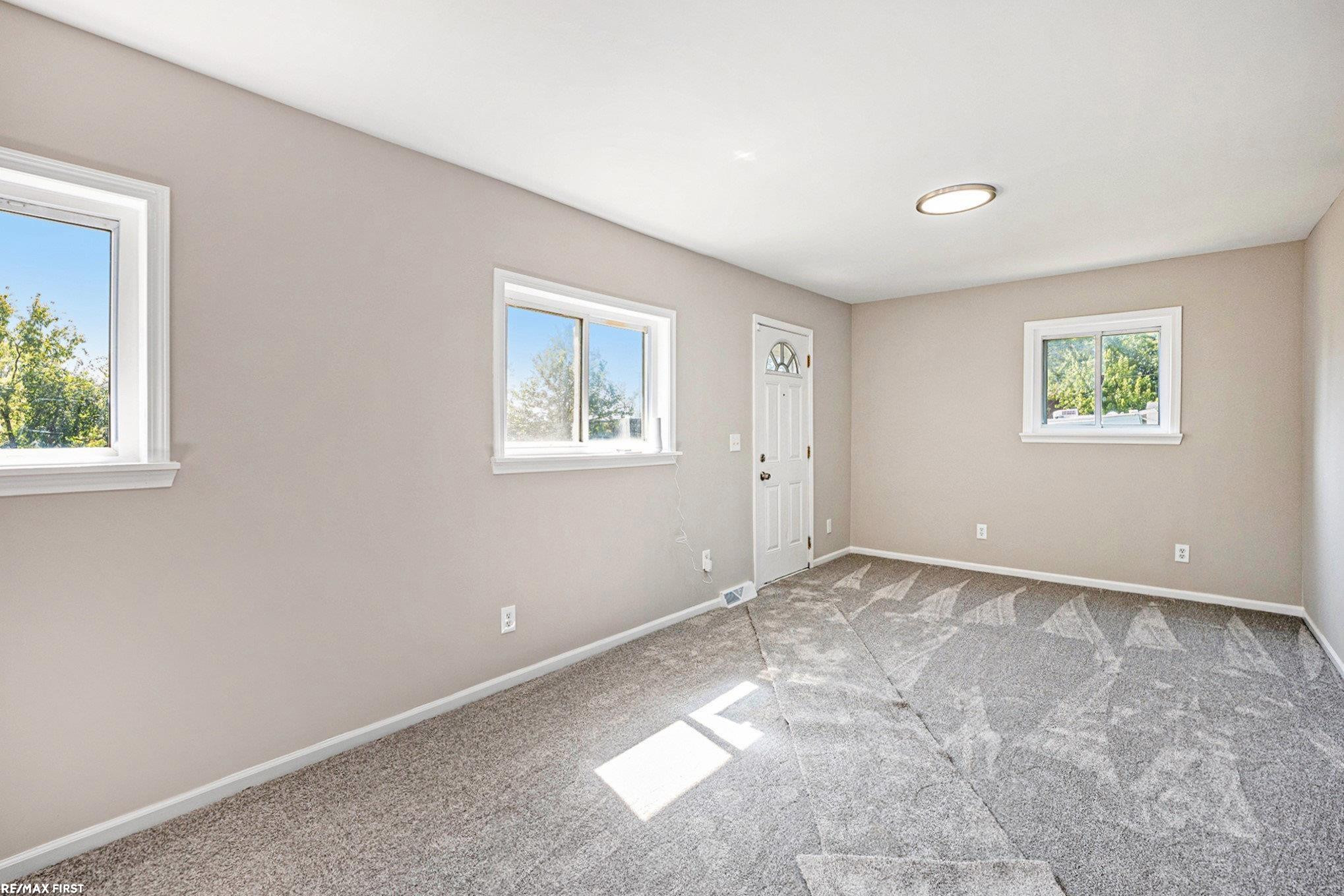 71 Boehme St Street, Mount Clemens, MI 48043 — Photo 4