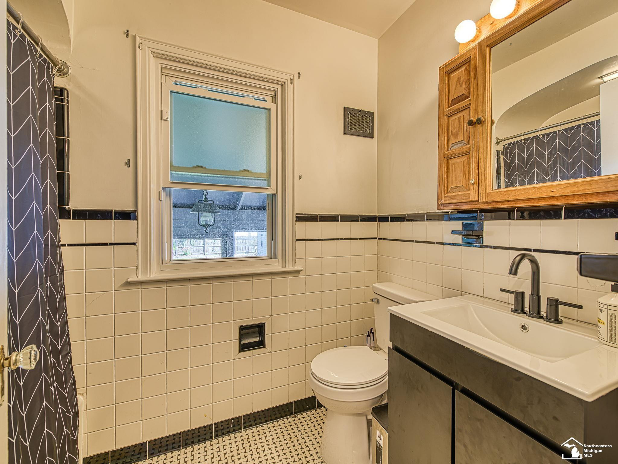 1424 Monroe Street, Carleton, MI 48117 — Photo 11