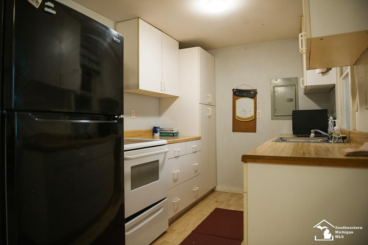 440 Hemlock Street, Rogers City, MI 49779 — Photo 3
