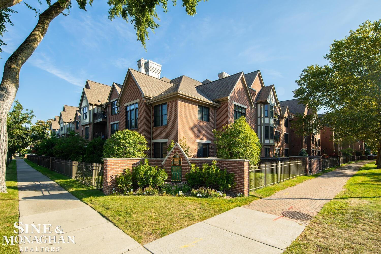 54 Pointe Park Place, Grosse Pointe Park, MI 48230 — front exterior
