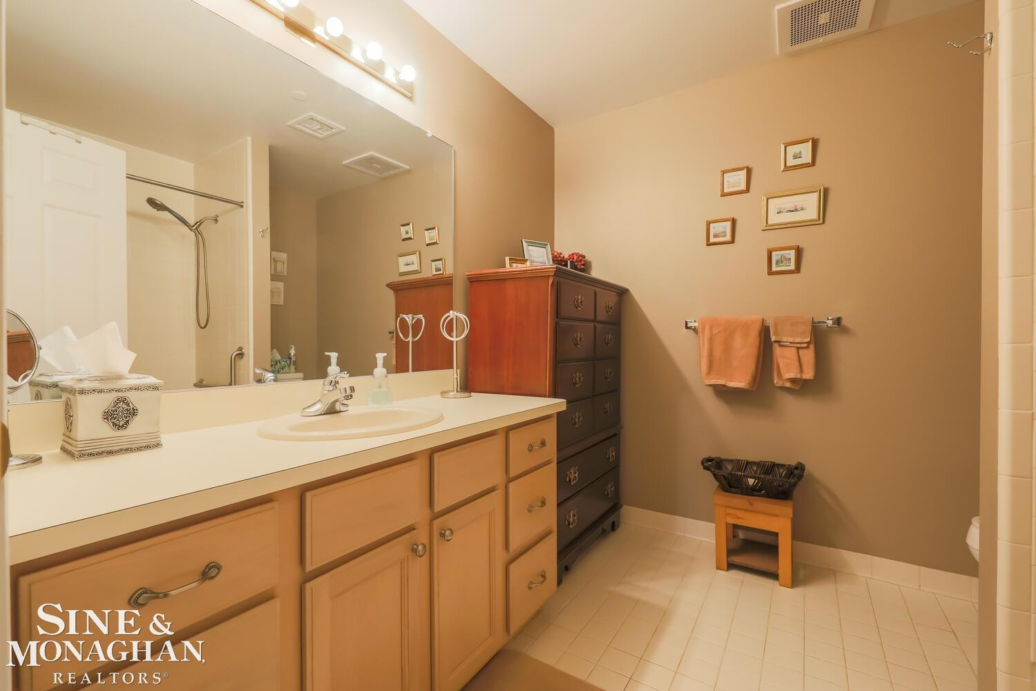 54 Pointe Park Place, Grosse Pointe Park, MI 48230 — Photo 21
