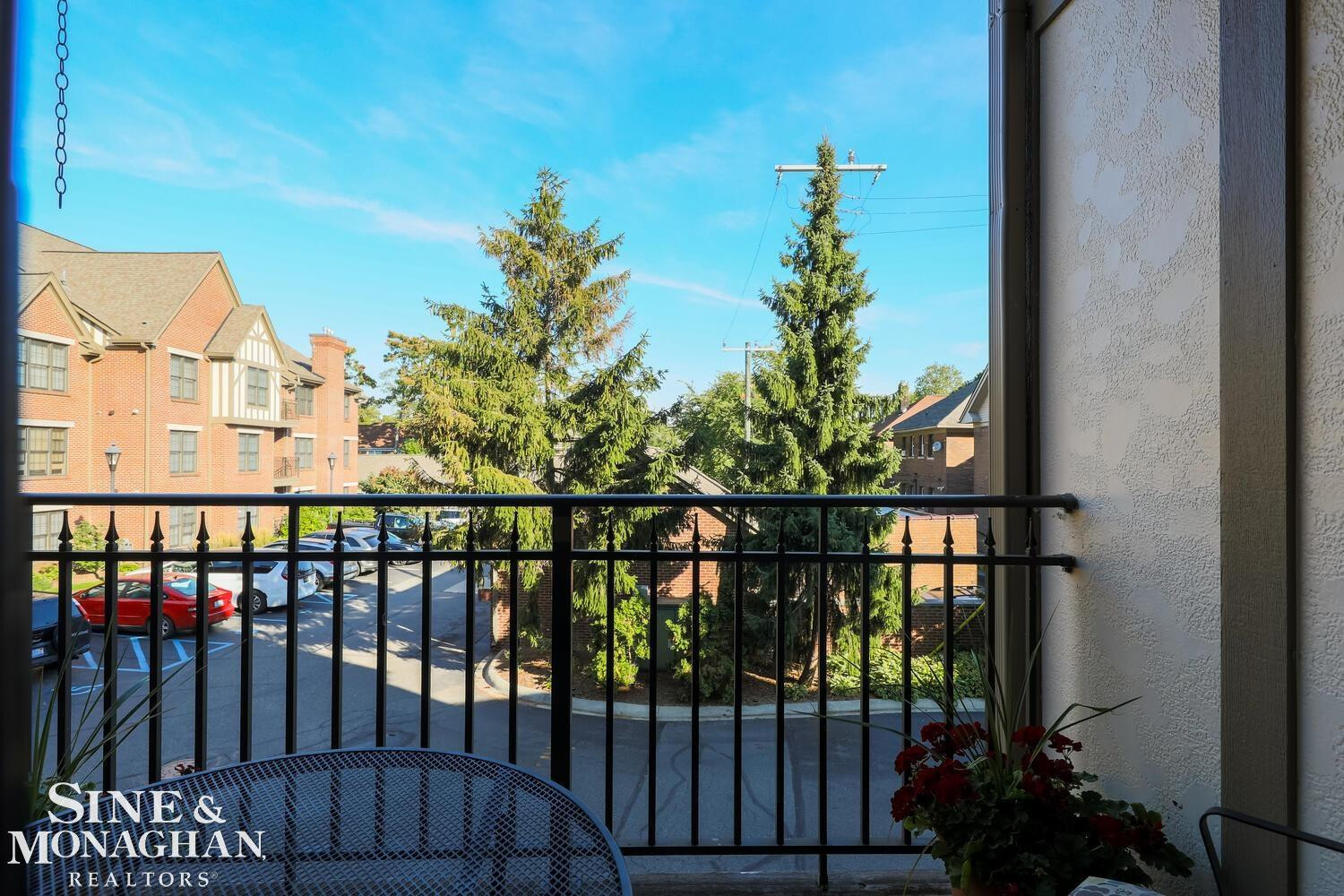 54 Pointe Park Place, Grosse Pointe Park, MI 48230 — Photo 25