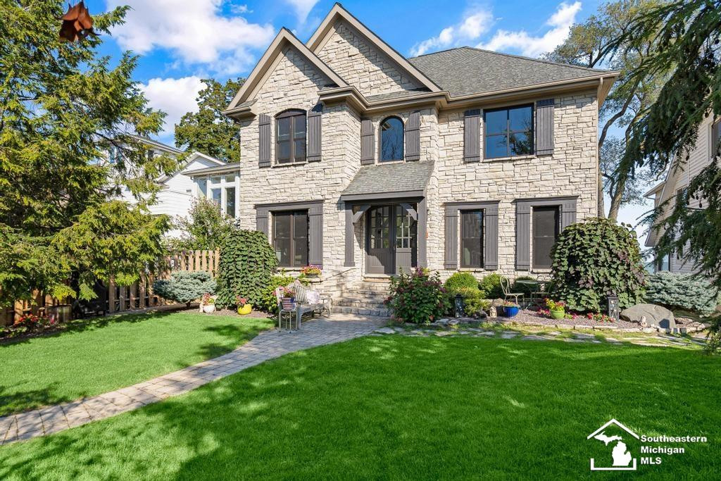 12728 N Lakeshore Drive, La Salle, MI — Photo 2