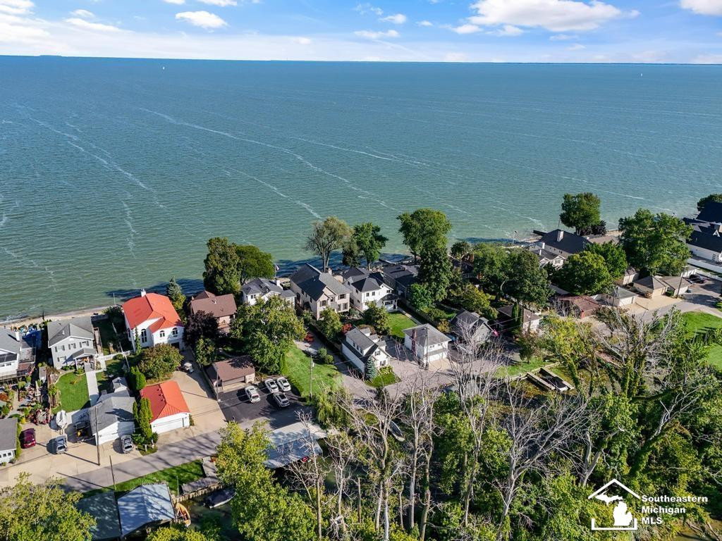 12728 N Lakeshore Drive, La Salle, MI — Photo 8