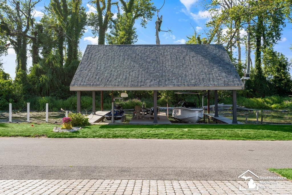 12728 N Lakeshore Drive, La Salle, MI — Photo 12