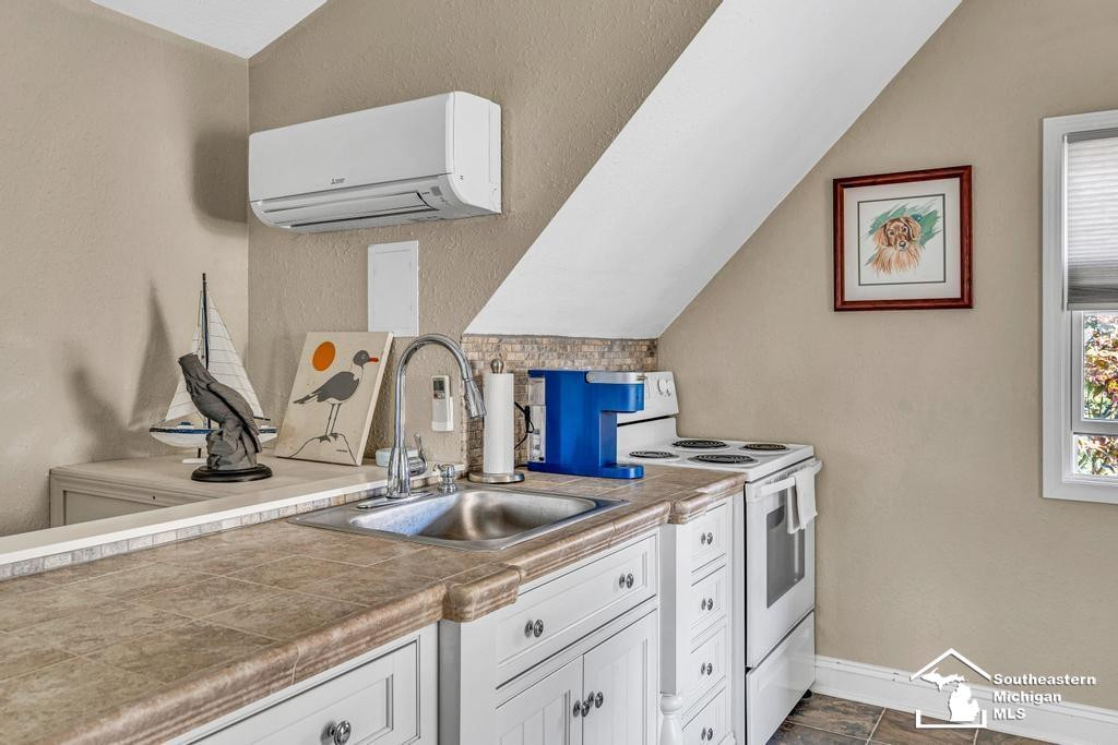 12728 N Lakeshore Drive, La Salle, MI — Photo 65