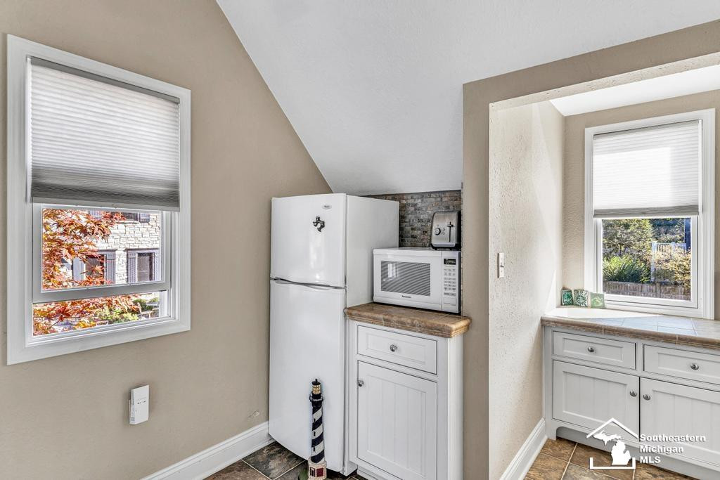 12728 N Lakeshore Drive, La Salle, MI — Photo 67