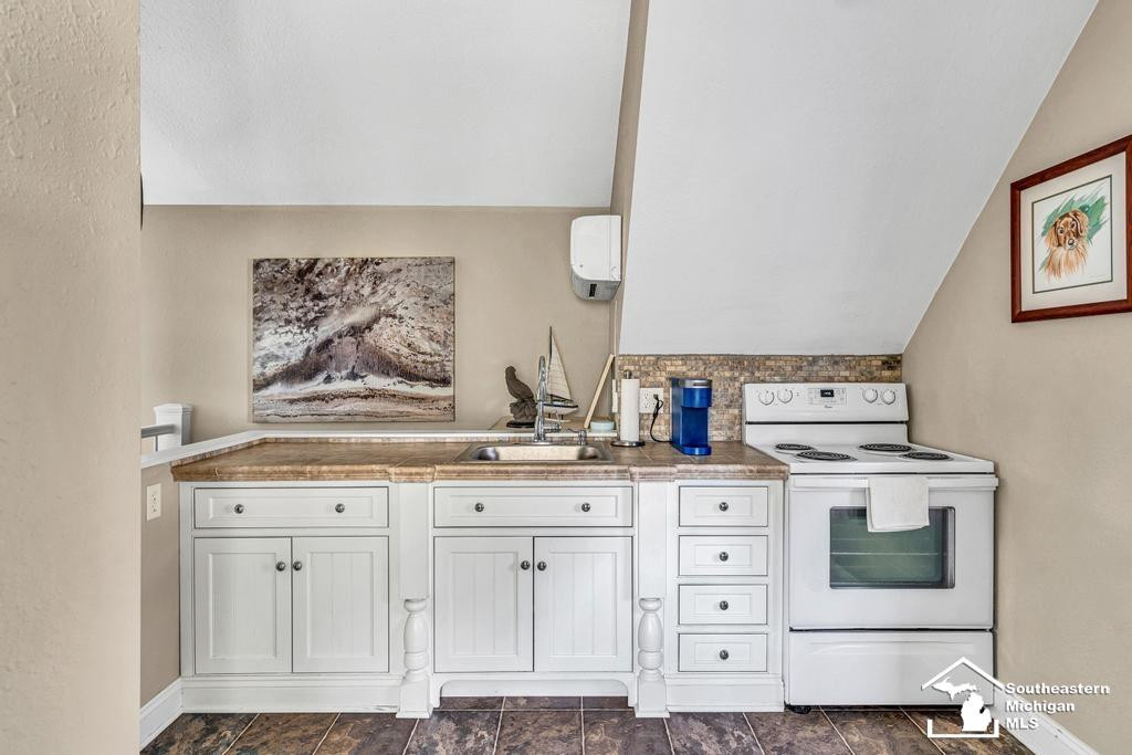 12728 N Lakeshore Drive, La Salle, MI — Photo 68