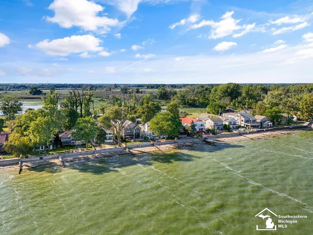 12728 N Lakeshore Drive, La Salle, MI — Photo 90