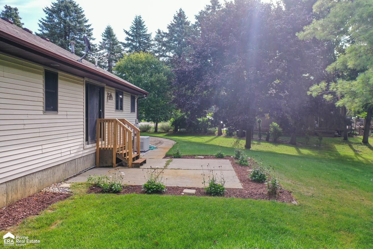 9607 Larch Lane, South Lyon, MI 48178 — Photo 7