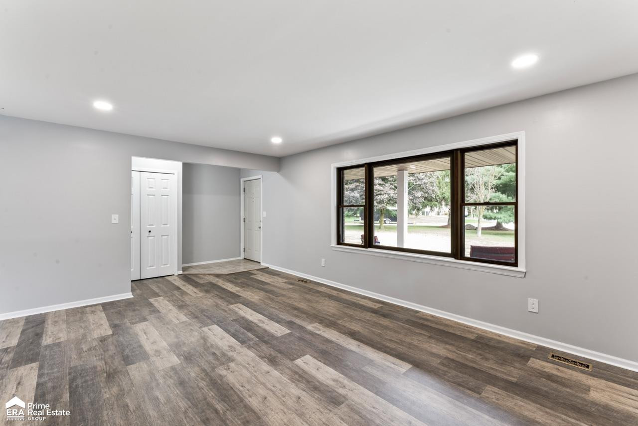 9607 Larch Lane, South Lyon, MI 48178 — Photo 12