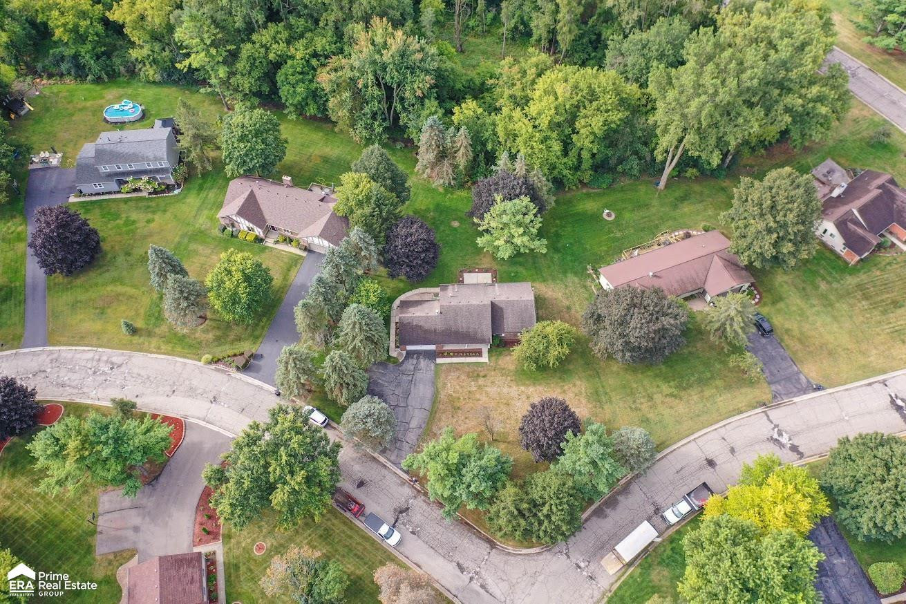 9607 Larch Lane, South Lyon, MI 48178 — Photo 30