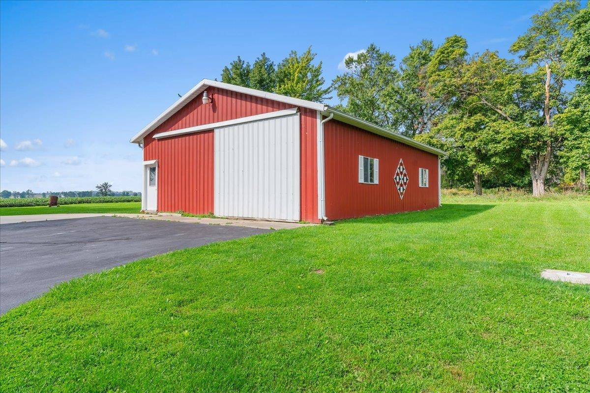 8360 Lytle Road, Corunna, MI 48817 — Photo 5