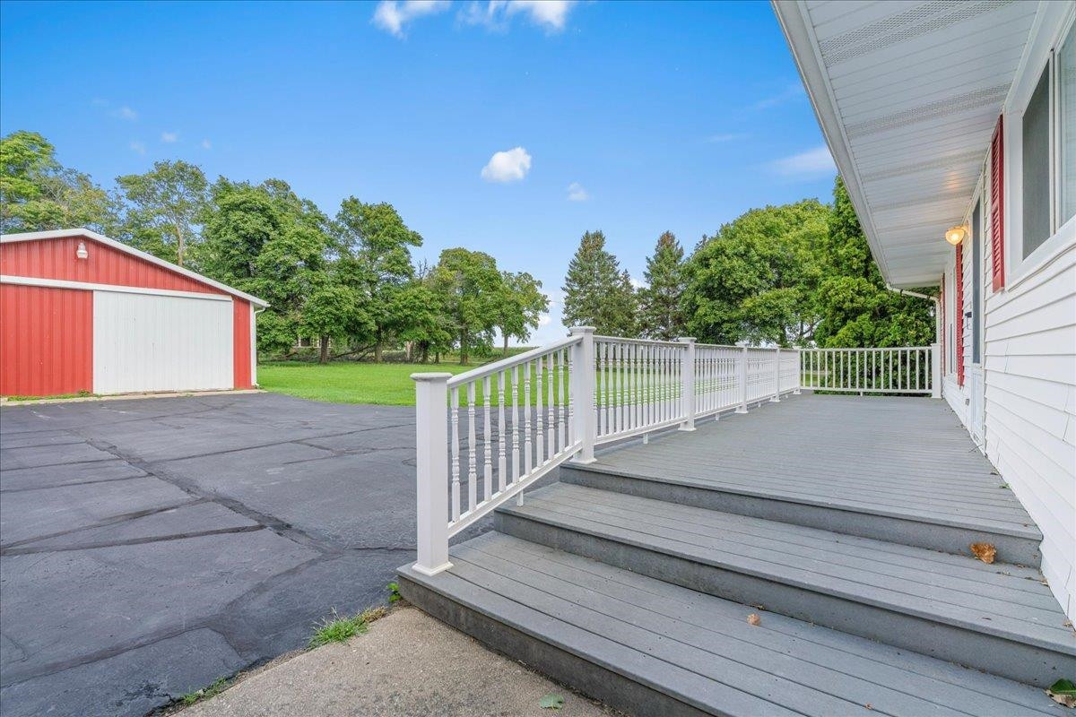 8360 Lytle Road, Corunna, MI 48817 — Photo 9