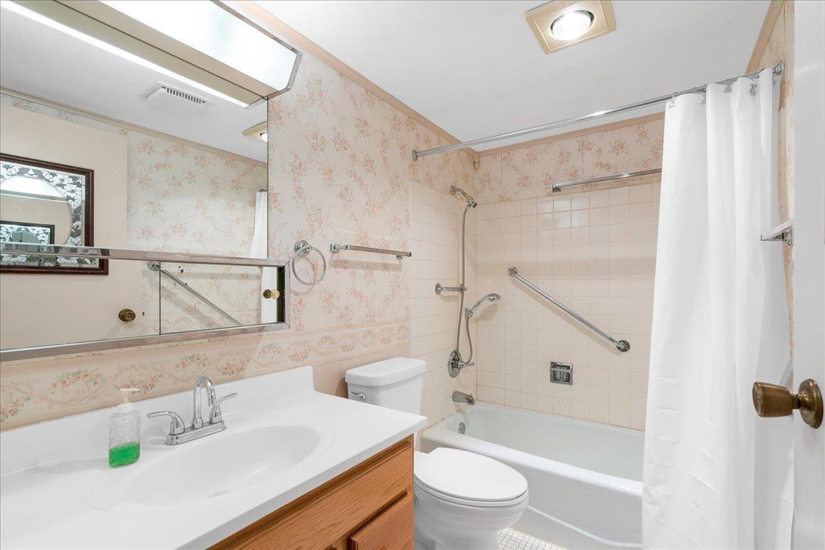 8360 Lytle Road, Corunna, MI 48817 — Photo 28