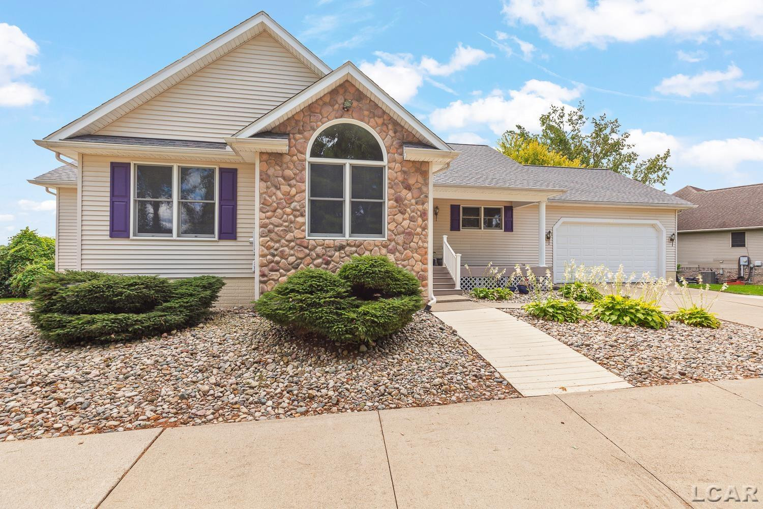 8315 Irish Mist Drive, Onsted, MI 49265 — Photo 2