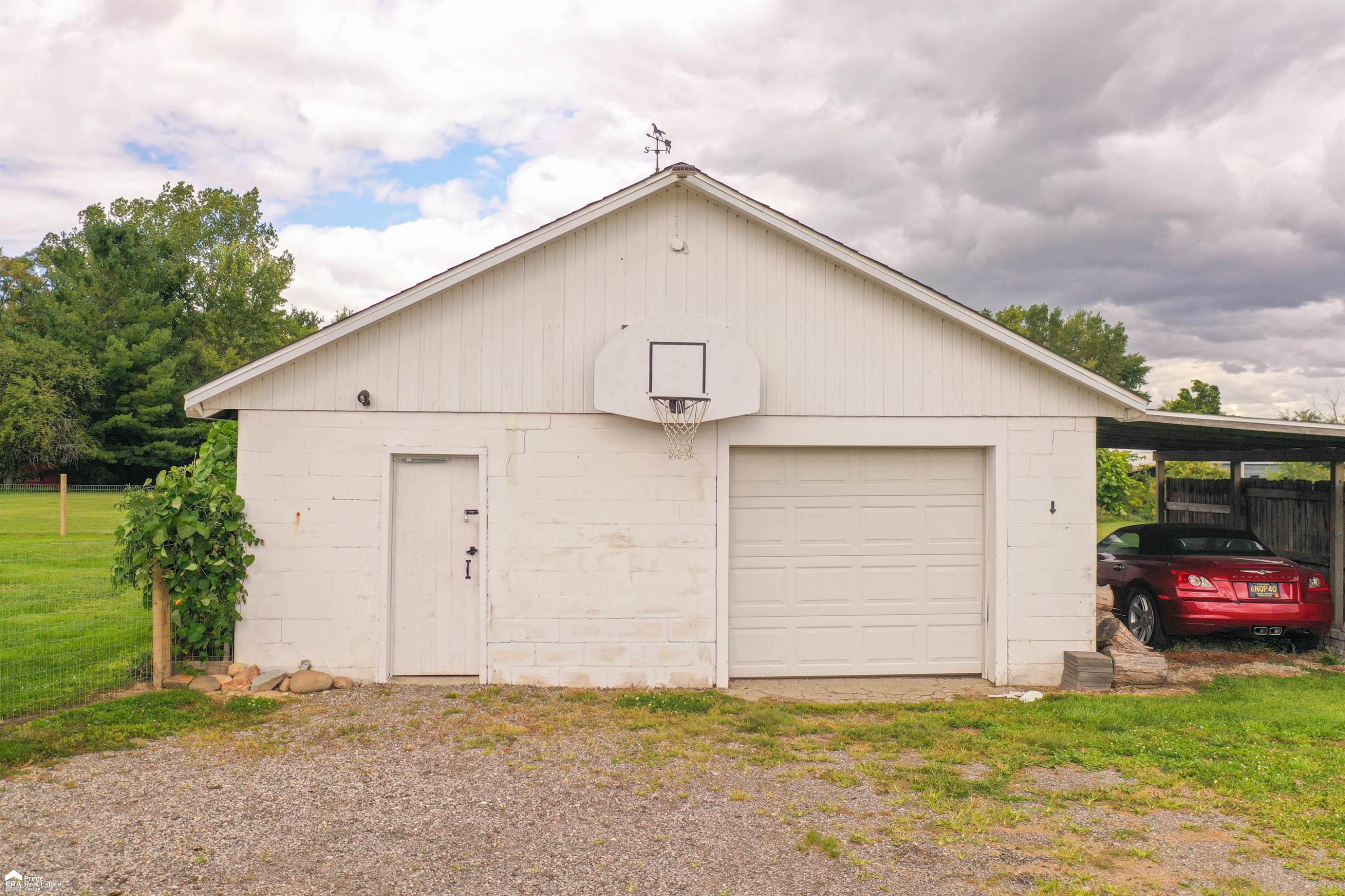 2492 W Willard Road, Clio, MI 48420 — Photo 25