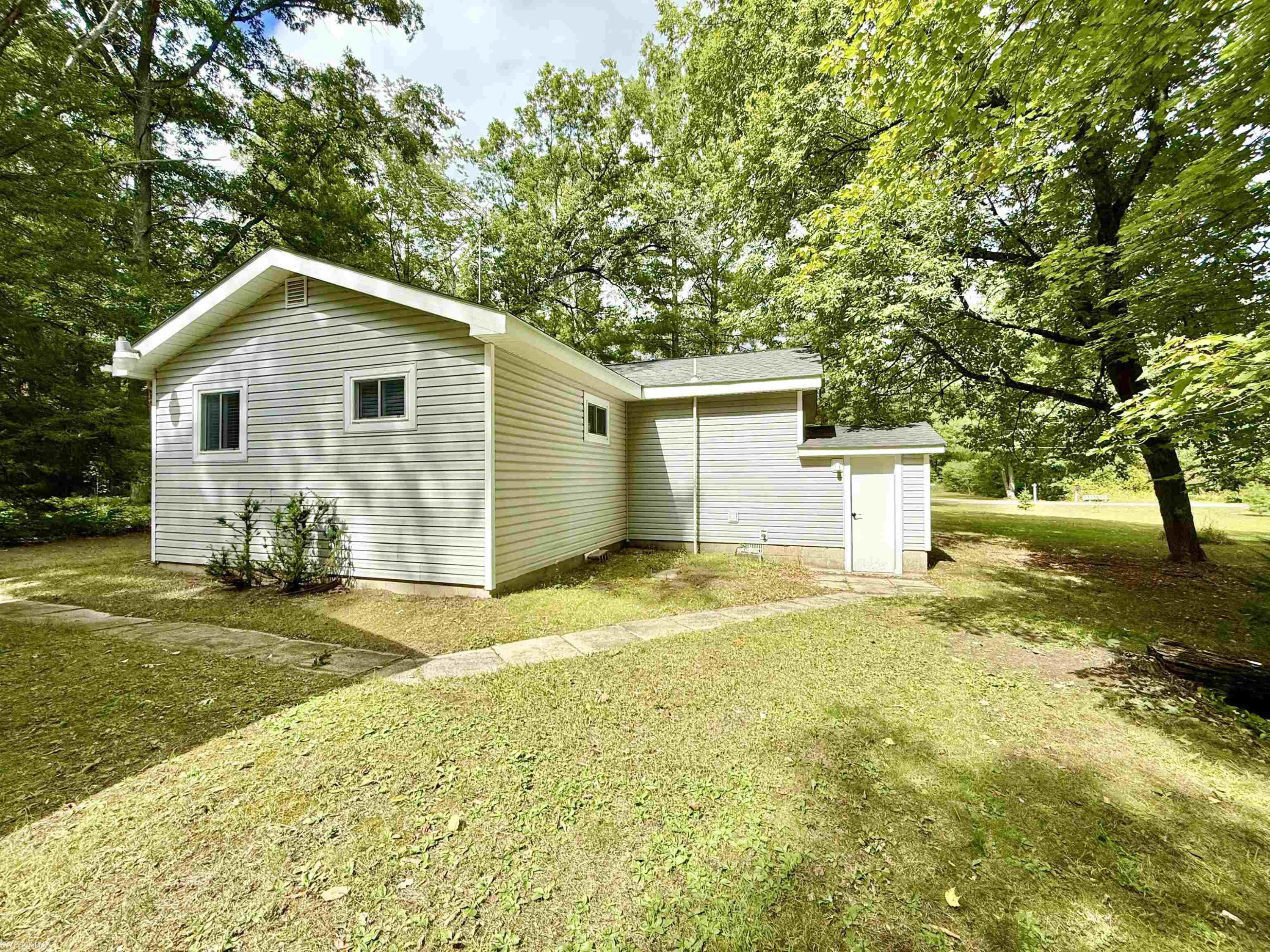 6441 Grace Drive, Hale, MI 48739 — Photo 5