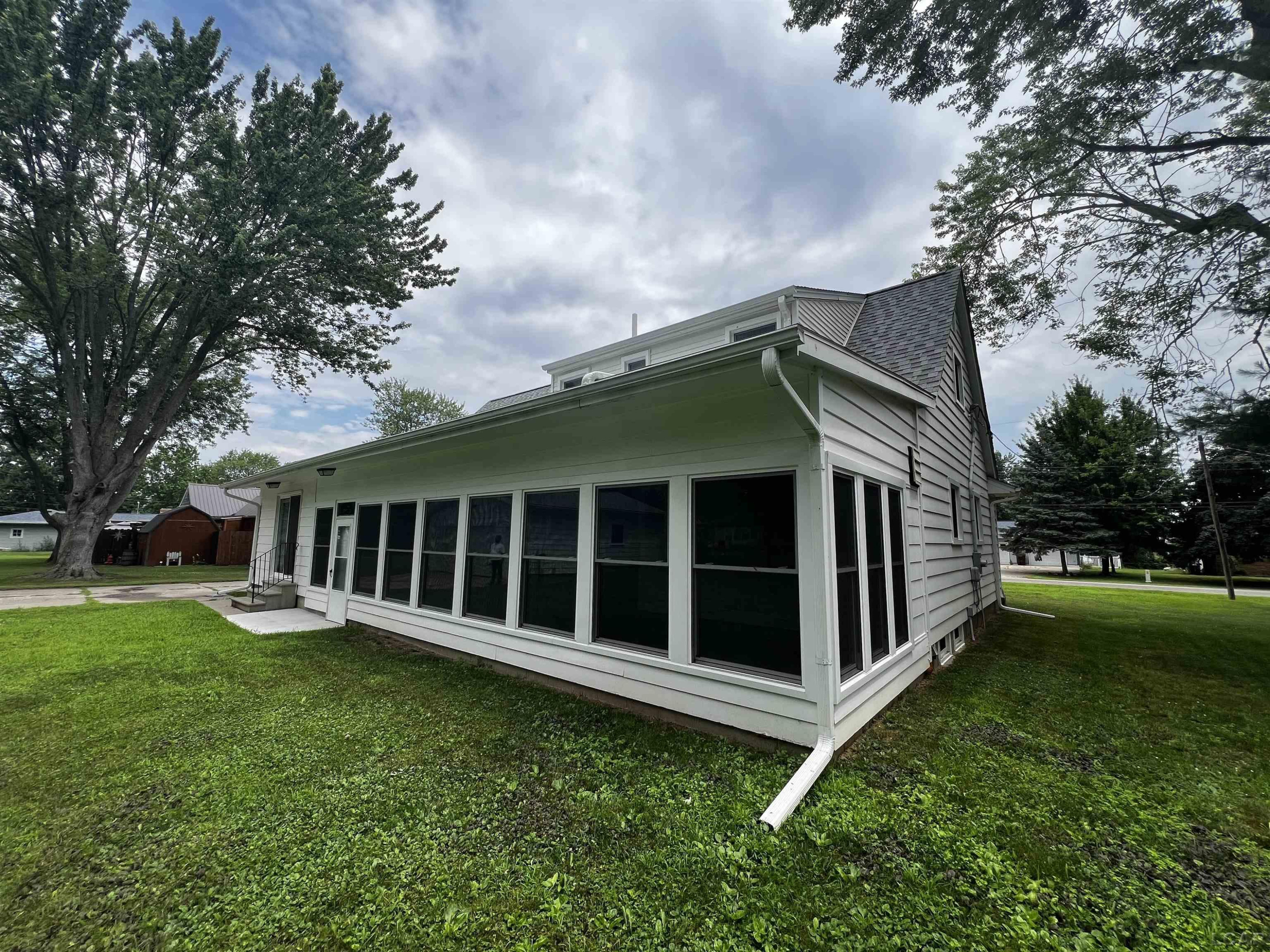 2682 Elmwood Drive, Adrian, MI 49221 — Photo 5