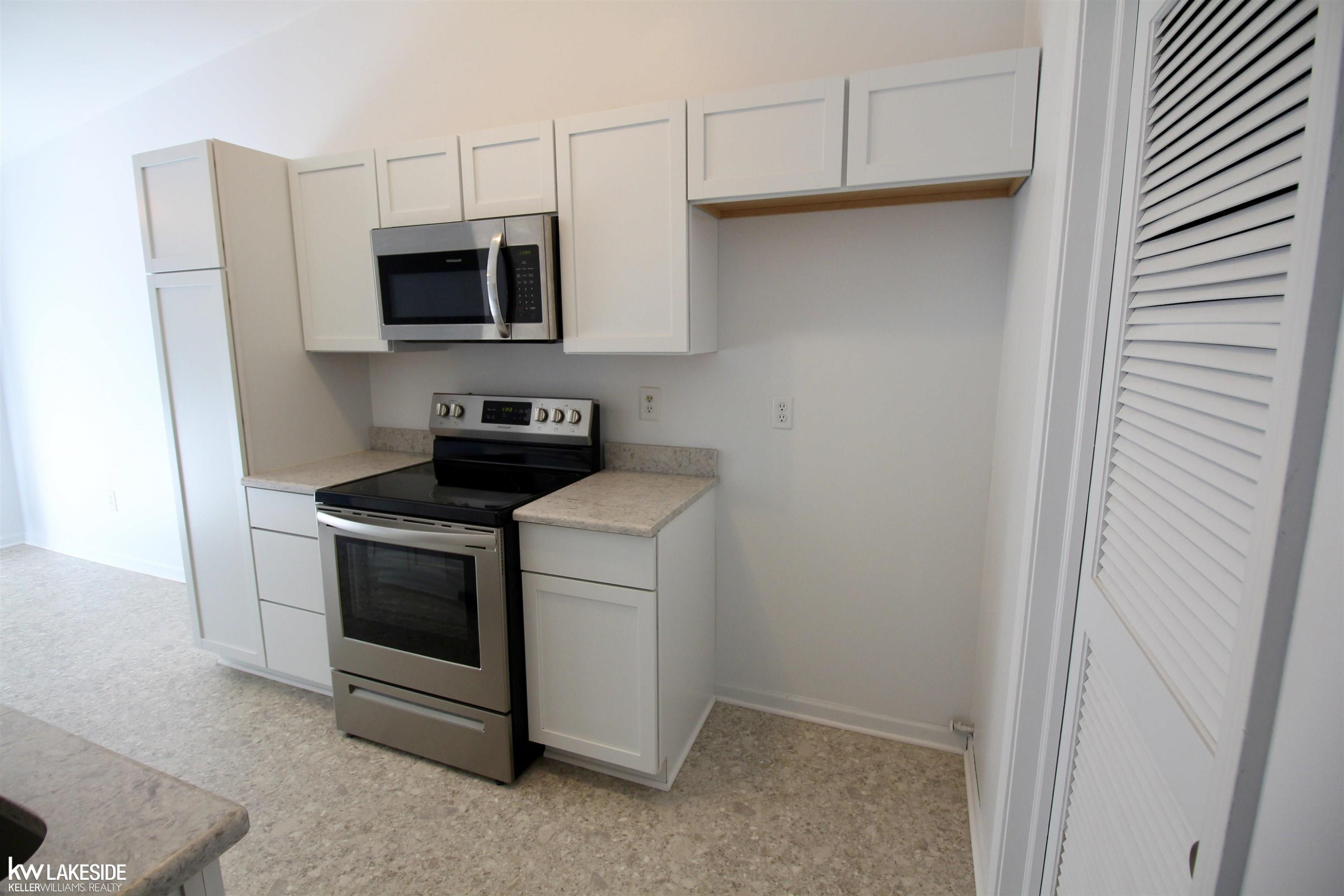 68036 Rosewood Lane, Richmond, MI 48062 — Photo 6