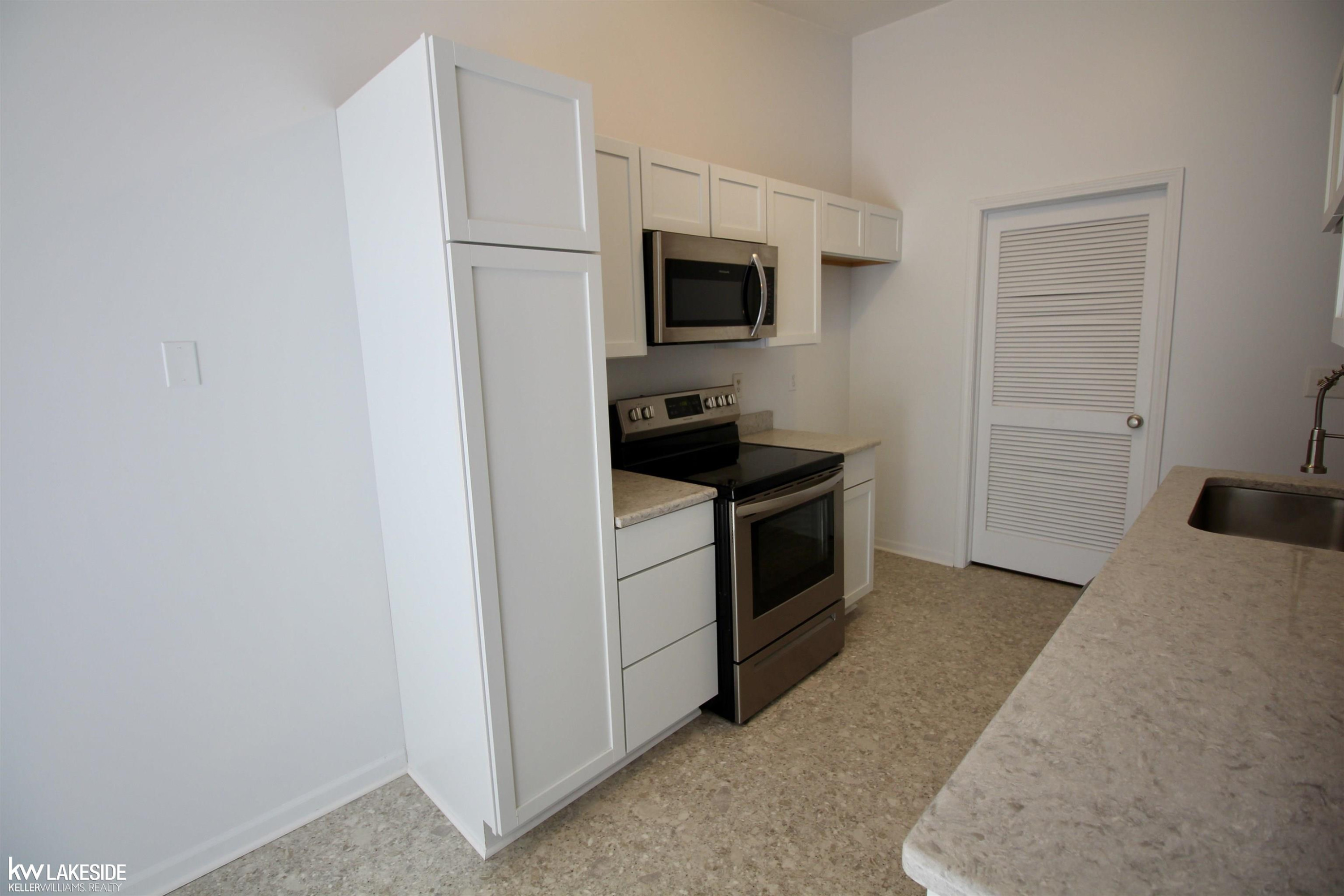 68036 Rosewood Lane, Richmond, MI 48062 — Photo 7