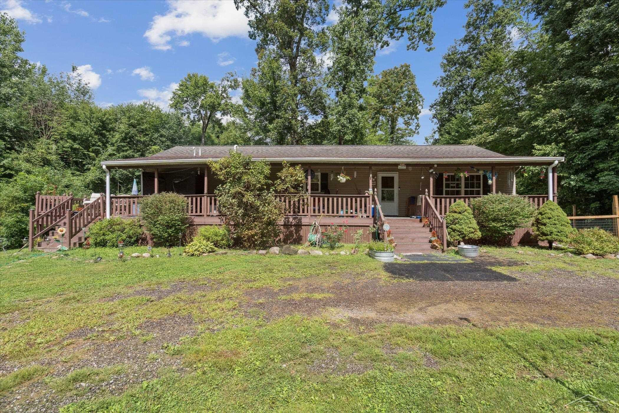 14030 Crawford Road, Eaton Rapids, MI 48827 — front exterior
