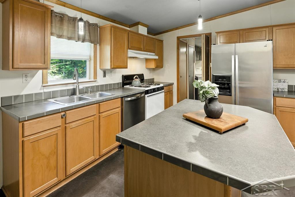 450 W Wackerly Road, Sanford, MI 48657 — Photo 11